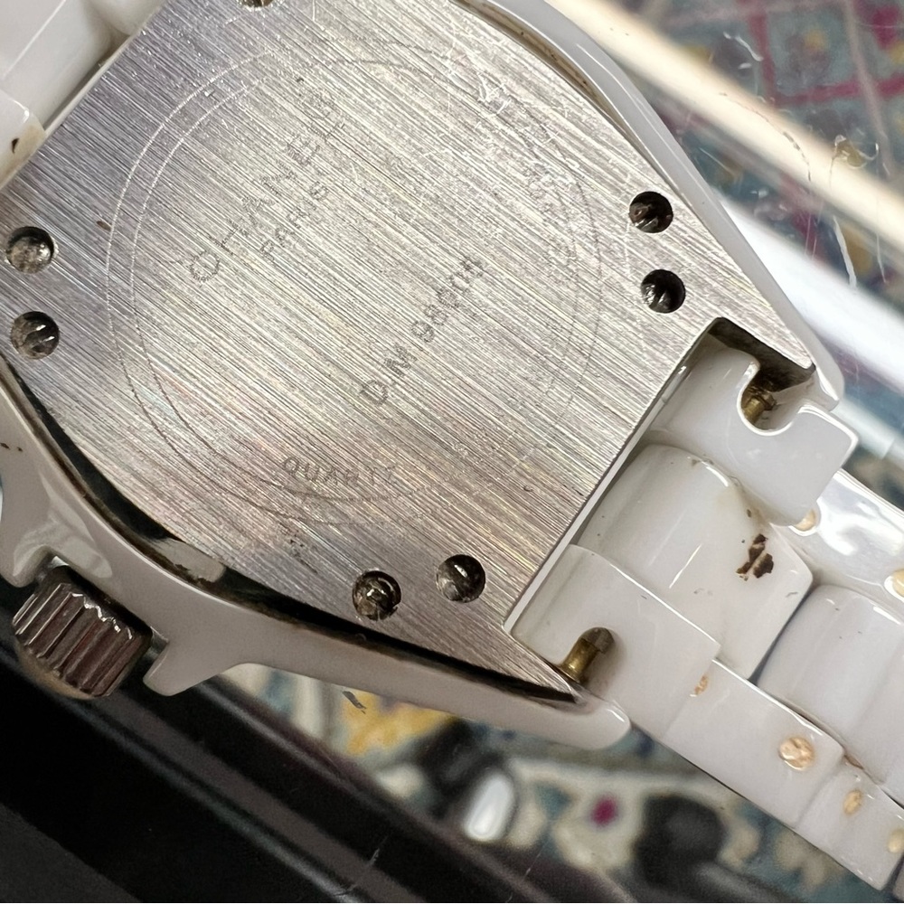 Chanel J12 WATCH CALIBER 12.1, 38 MM White - Picture 5 of 8